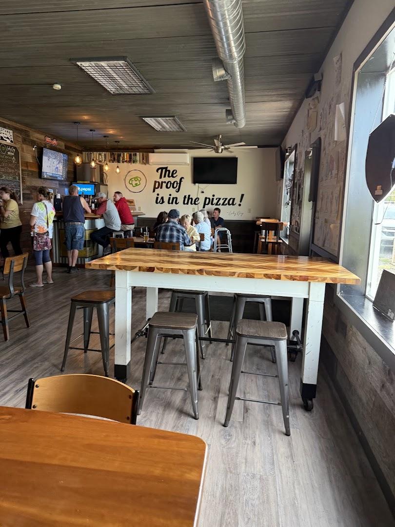 Lucky Dogs Pizzeria & Taproom