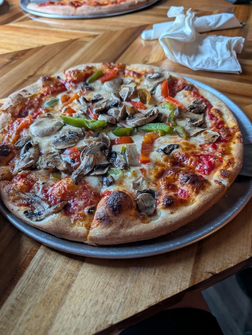 Lucky Dogs Pizzeria & Taproom